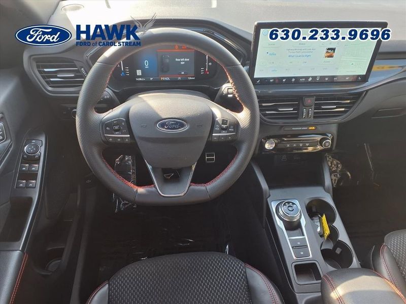 2024 Ford Escape ST-Line photo 3