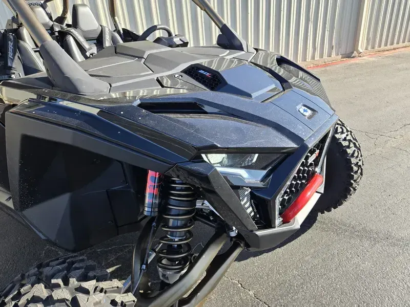 2025 Polaris RZR PRO R 4 ULTIMATE BLACK CRYSTAL AND SHADOW BRONZE Image 9