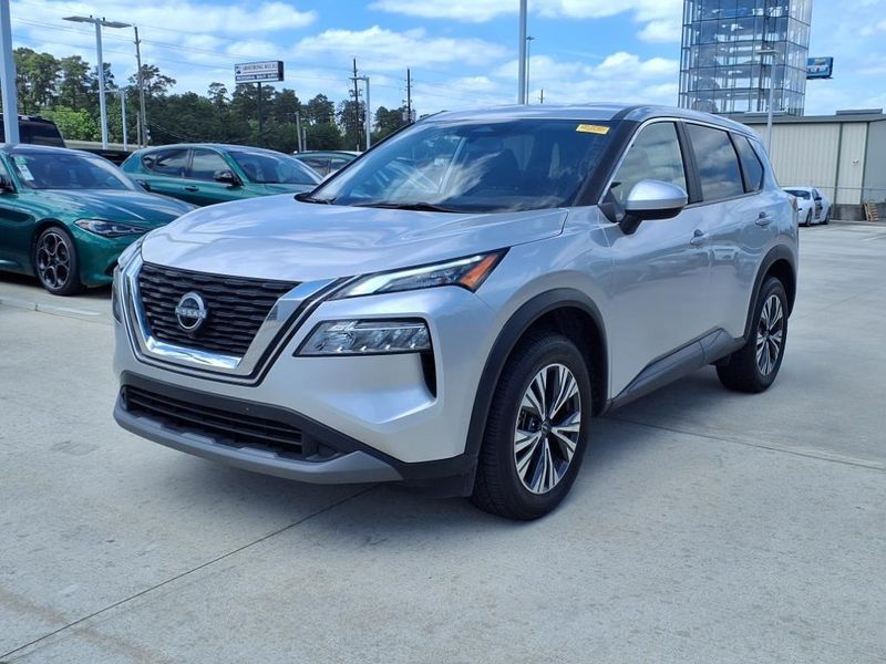 2023 Nissan Rogue SVImage 7