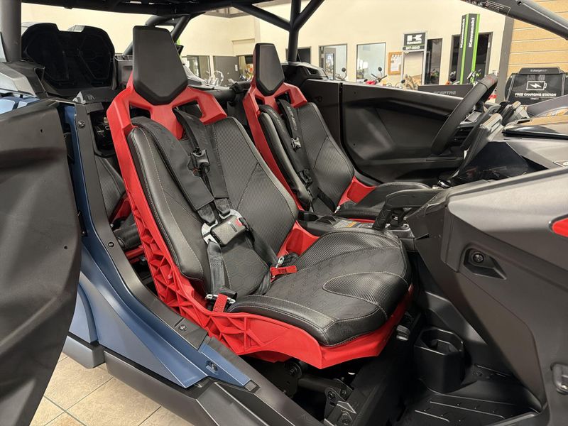 New 2026 Can-Am MAVERICK R MAX X RS 999T DCT Image 25