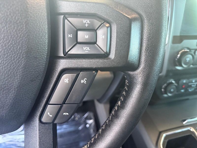 2019 Ford F-150 XLT photo 13