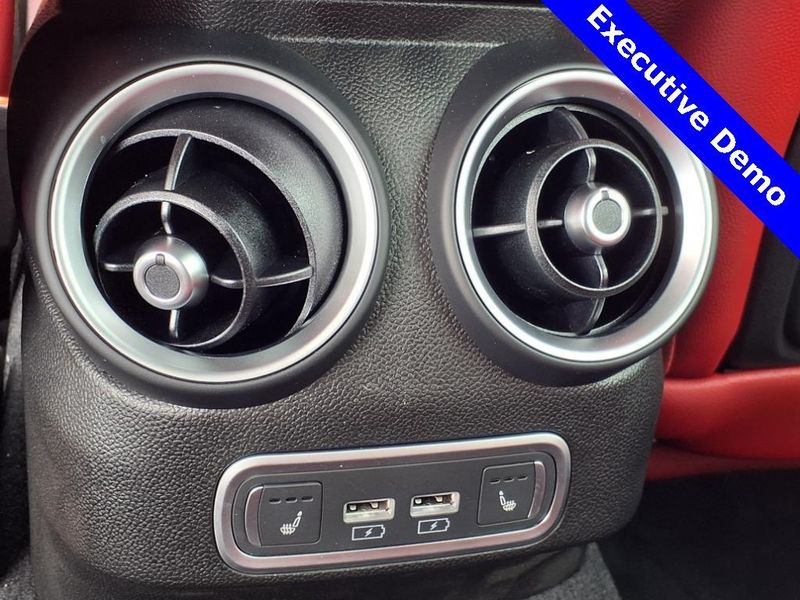 2025 Alfa Romeo Giulia VeloceImage 5