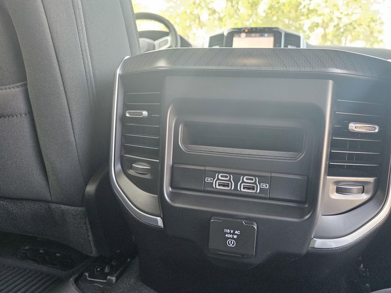 New 2025 RAM 1500 Big HornImage 14