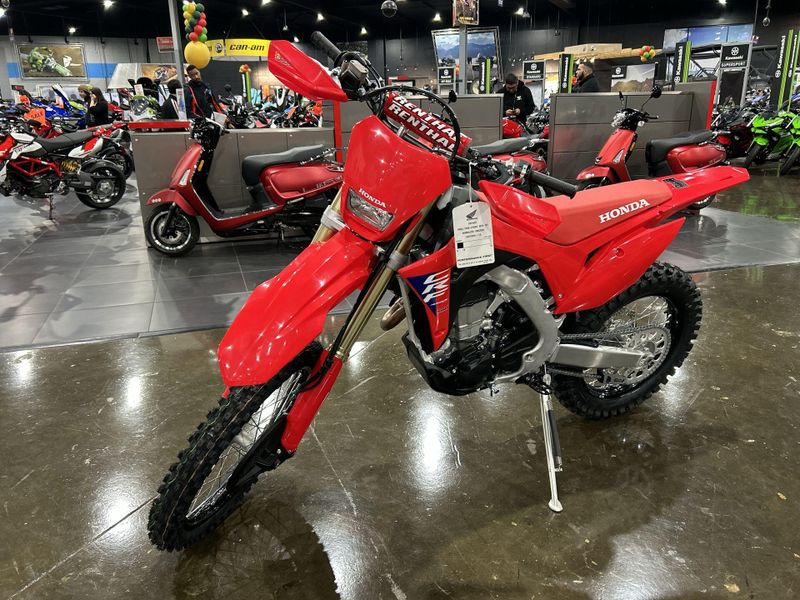 2025 Honda CRF450X  in a RED exterior color. Del Amo Motorsports of Redondo Beach (424) 390-7811 delamomotorsports.com 