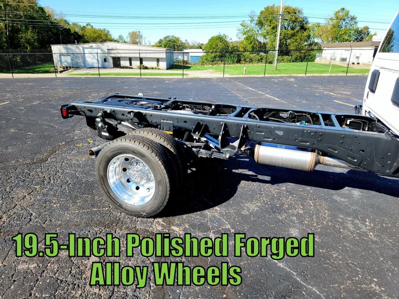 New 2027 RAM 5500 Tradesman Chassis Crew Cab 4x4 84' Ca