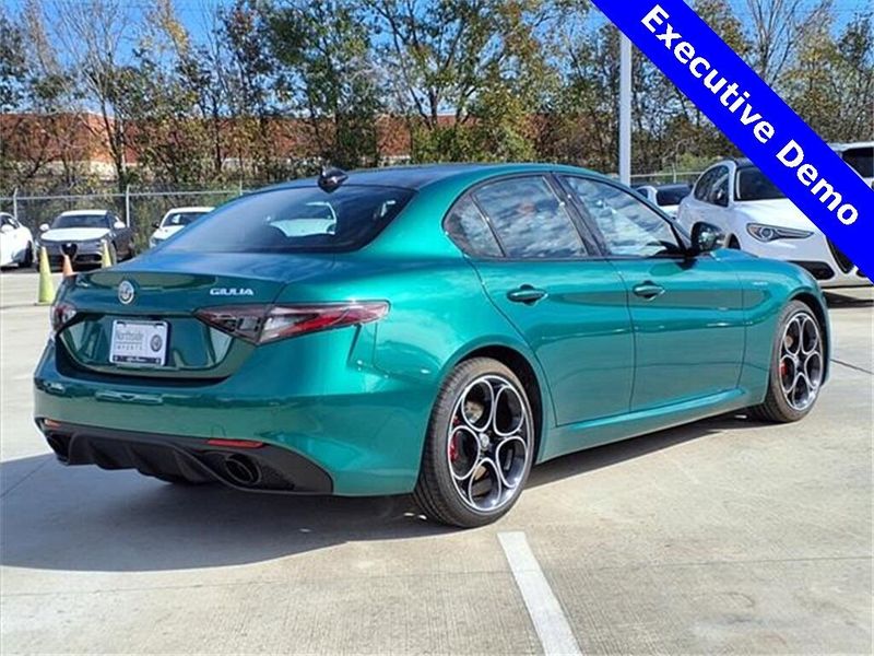2025 Alfa Romeo Giulia VeloceImage 9