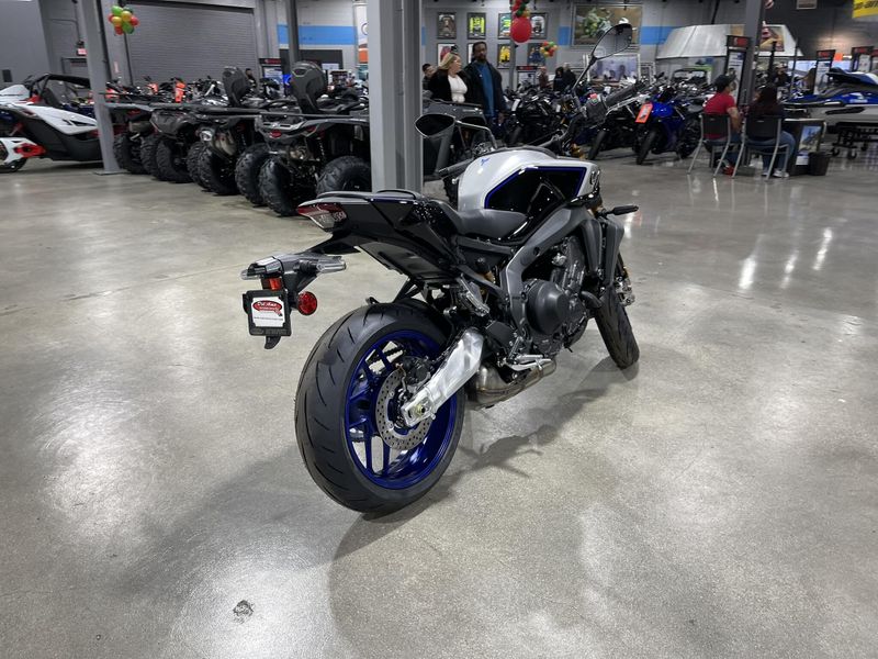 New 2025 Yamaha MT-09 SP Image 14