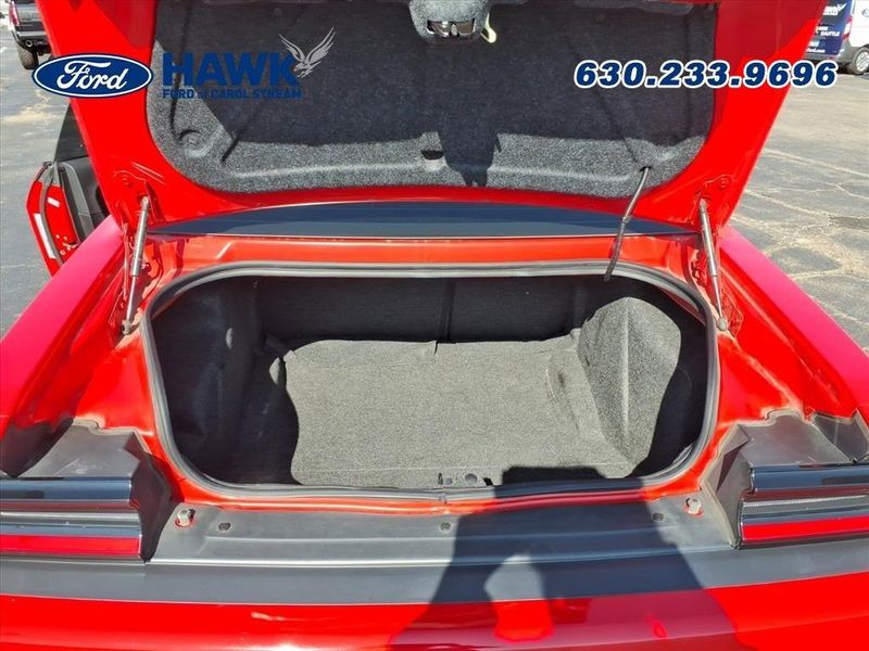 2019 Dodge Challenger SXT photo 26