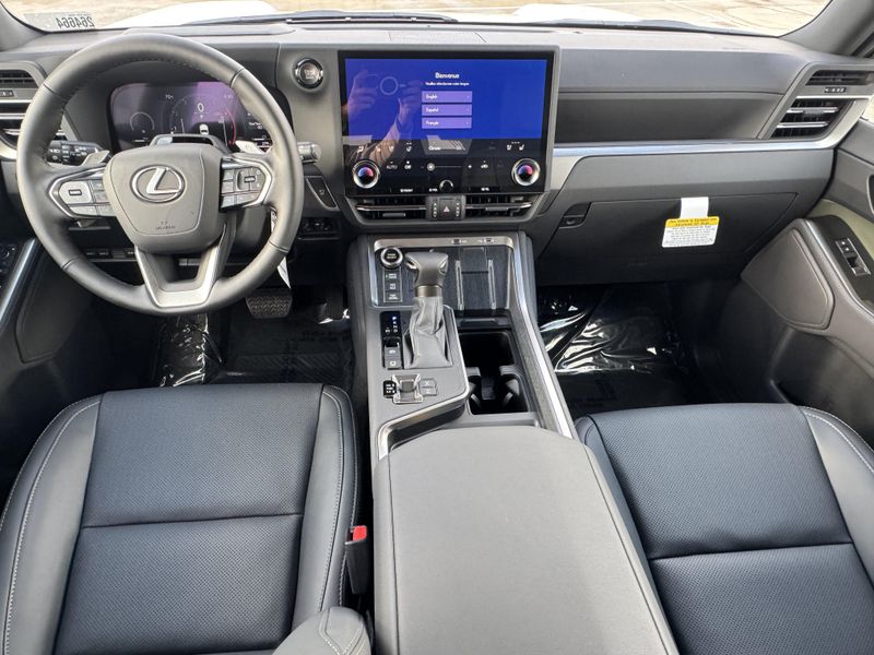 New 2026 Lexus GX 550 OvertrailImage 27