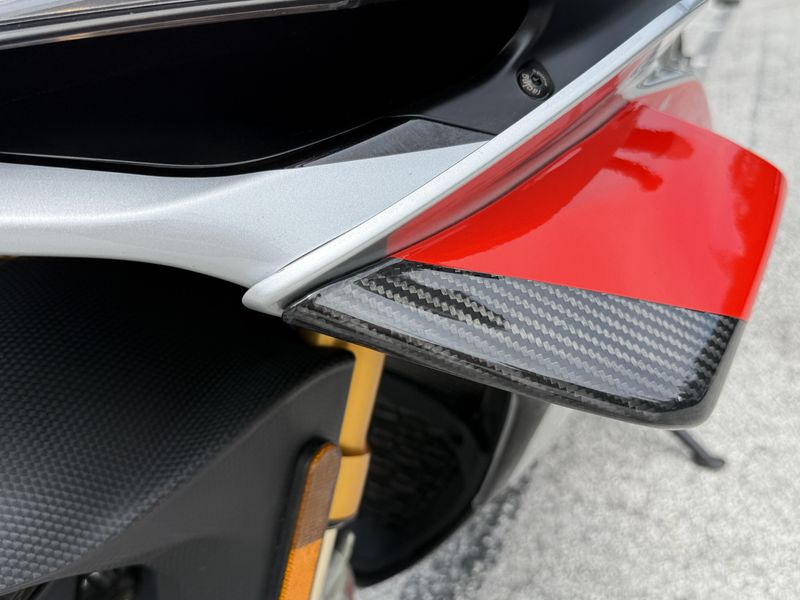 Used 2018 Aprilia RSV4 RF LE 