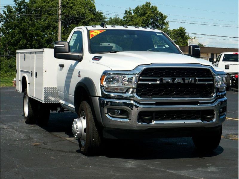 2023 RAM 5500 Tradesman Chassis Regular Cab 4x4 84