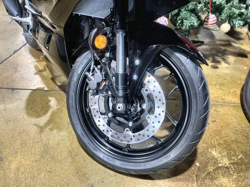 New 2026 Yamaha YZF-R3 ABS Image 8