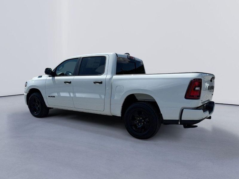 2025 Ram 1500 Tradesman photo 4