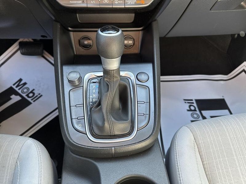2023 Hyundai Kona SELImage 27