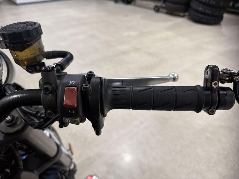 Used 2022 Kawasaki Z900RS ABS Image 24