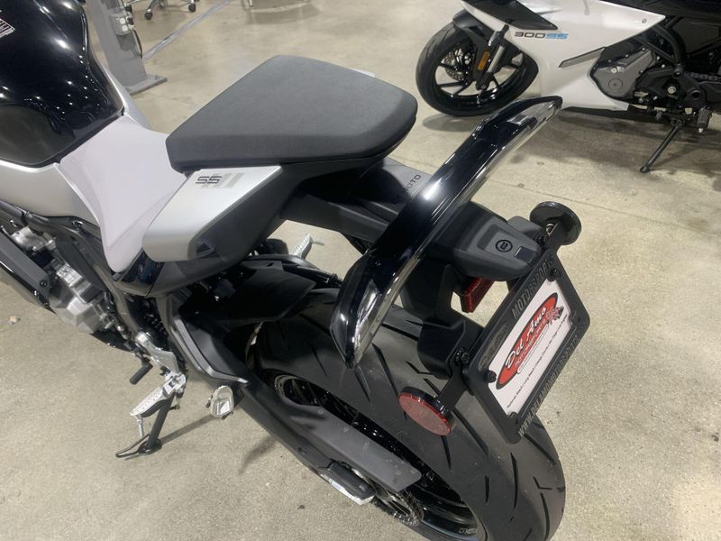 New 2025 CFMOTO 675SS Image 24