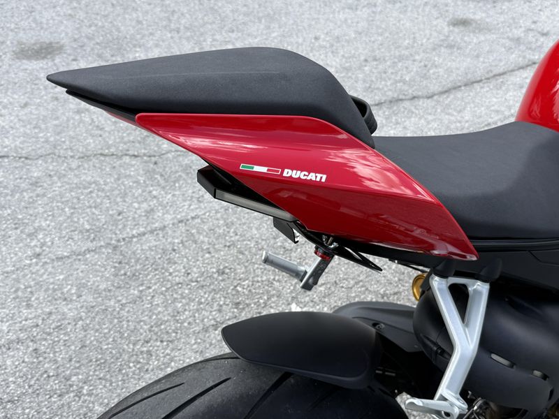 2022 Ducati Streetfighter V4 S