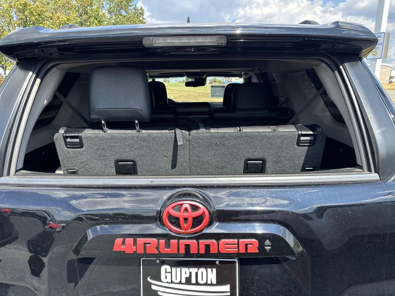 2020 Toyota 4Runner SR5 Premium photo 16