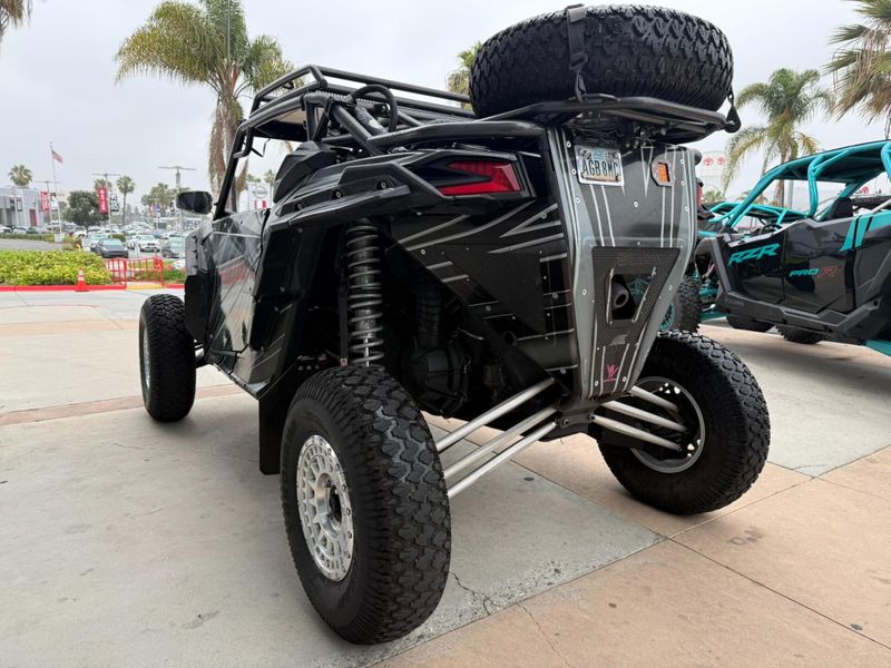 Used 2017 Can-Am MAVERICK X3 XRS TURBO R Image 6