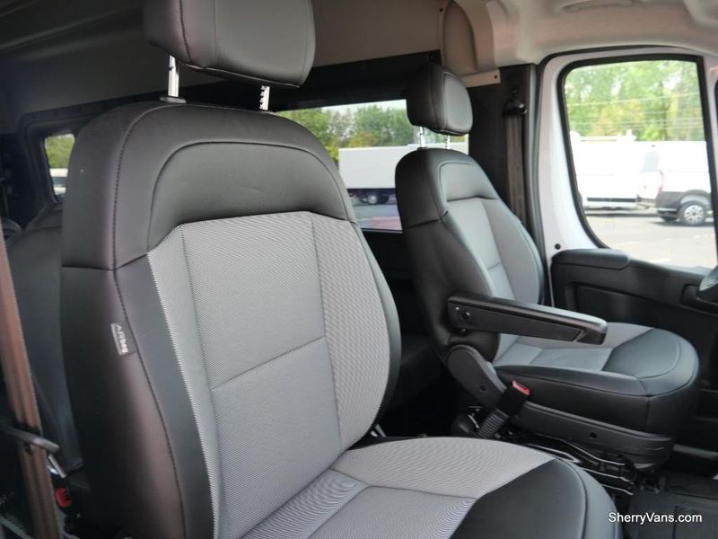 2023 RAM ProMaster 2500 High RoofImage 52