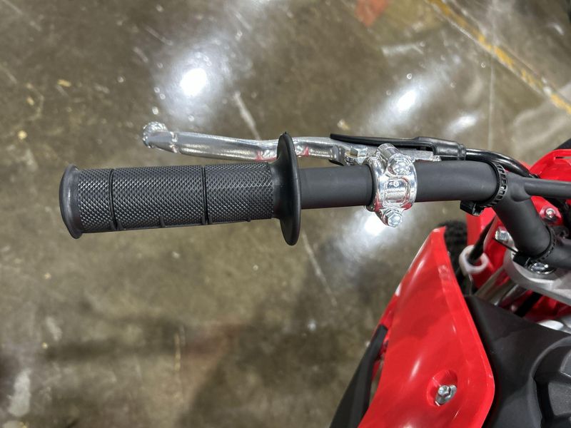 2025 Honda CRF125F BIG WHEEL  in a RED exterior color. Del Amo Motorsports of Redondo Beach (424) 390-7811 delamomotorsports.com 