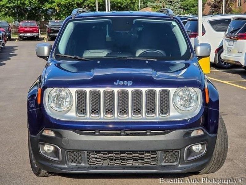 2016 Jeep Renegade Limited photo 4