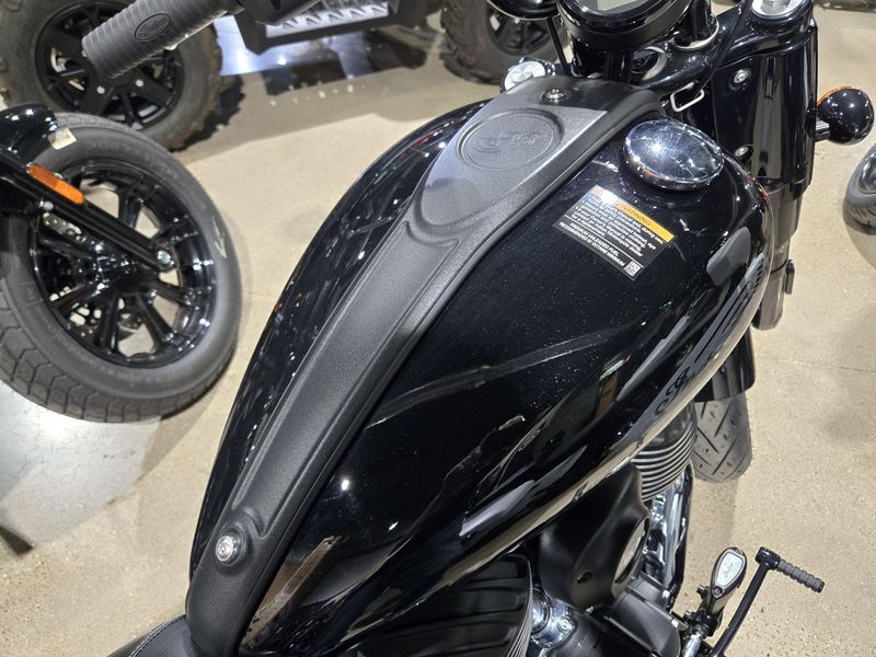 NEW 2025 INDIAN MOTORCYCLE CHIEF BOBBER ABS Image 13