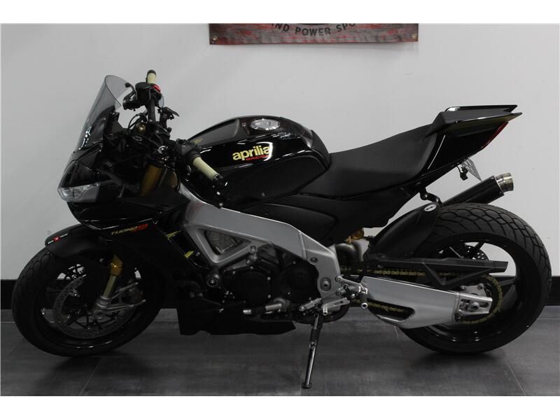 Used 2023 APRILIA Tuono V4 Factory 1100 Image 2