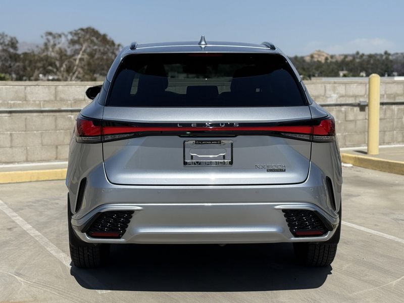 2023 Lexus RX 500h F SPORT PerformanceImage 11