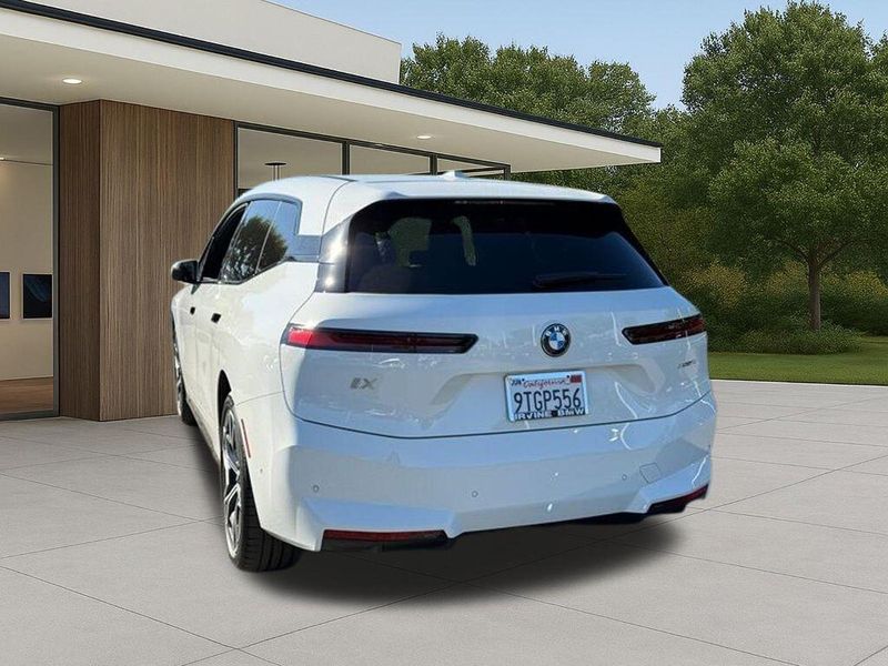 Used 2026 BMW iX xDrive45Image 10
