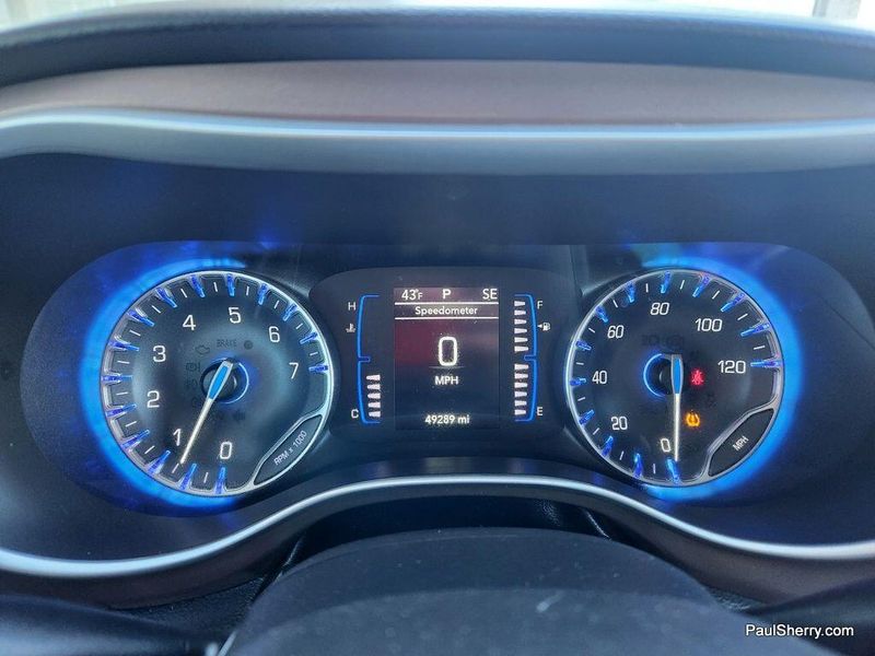 2022 Chrysler Voyager LXImage 45
