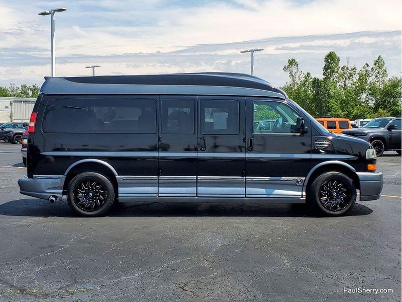 2013 GMC Savana 2500 Image 13