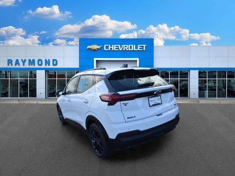 New 2027 Chevrolet Bolt EV RSImage 6