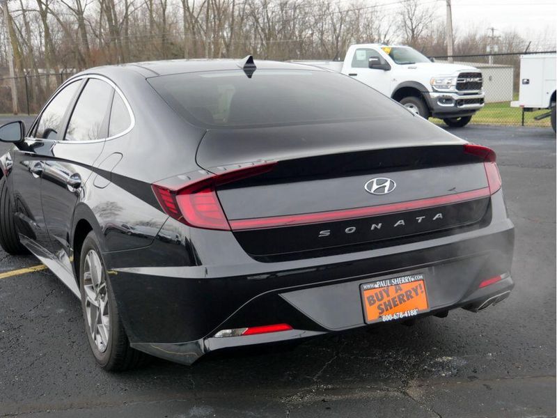 2022 Hyundai Sonata SELImage 12