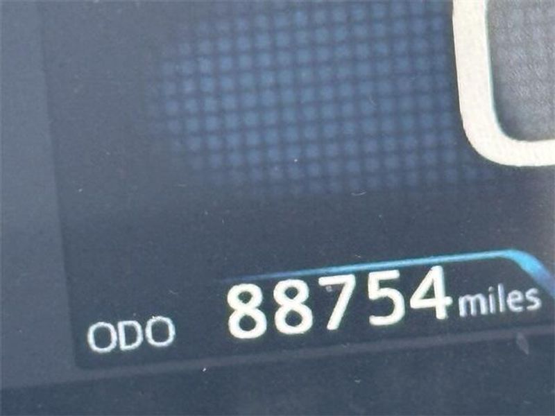 2021 Toyota Prius LImage 7