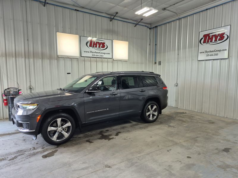 Used 2022 Jeep Grand Cherokee L LimitedImage 23