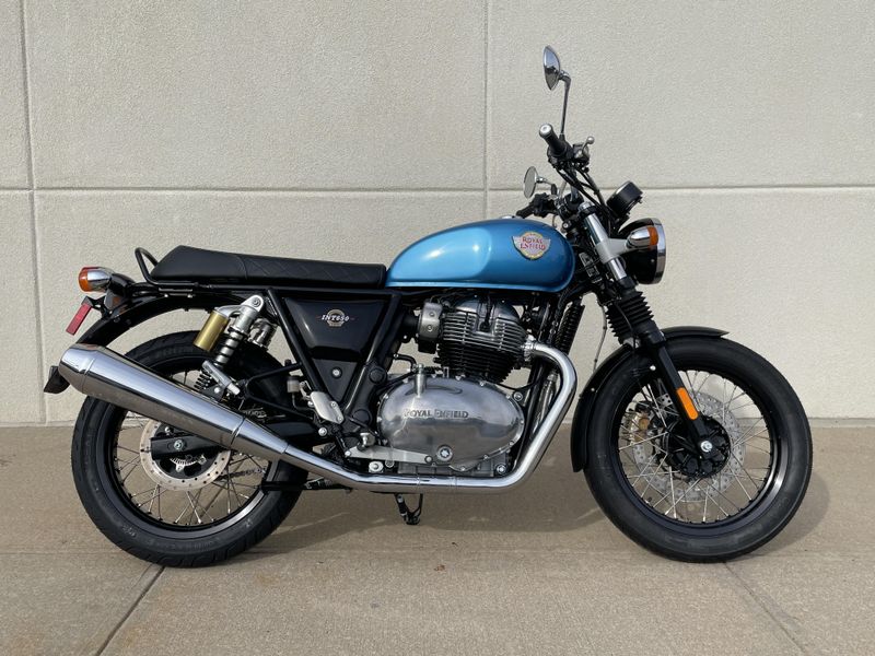 2023 Royal Enfield INT 650Image 2