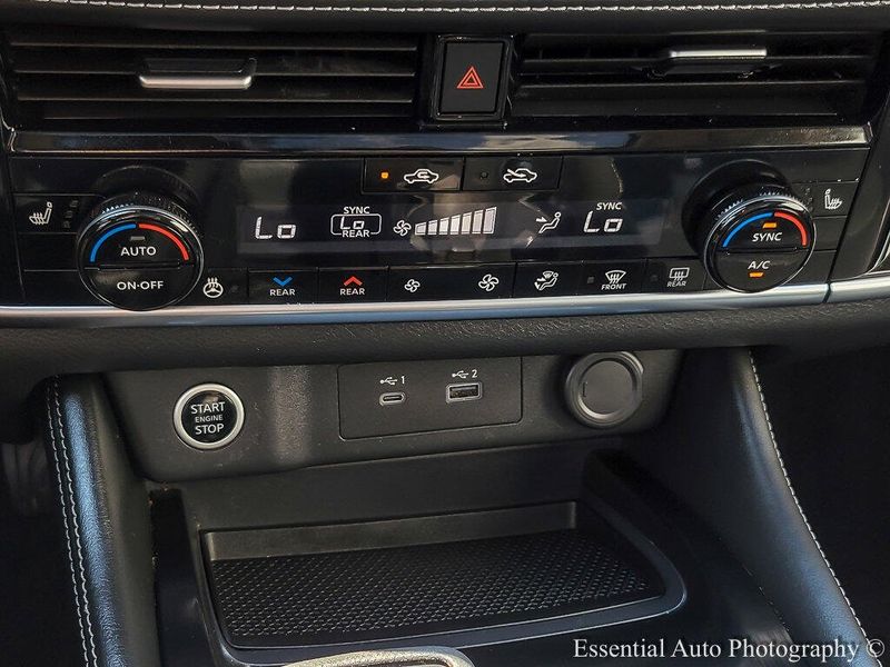 2023 Nissan Rogue SL photo 15