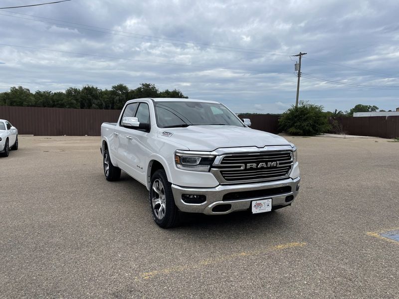 2022 RAM 1500 Laramie Crew Cab 4x4 5