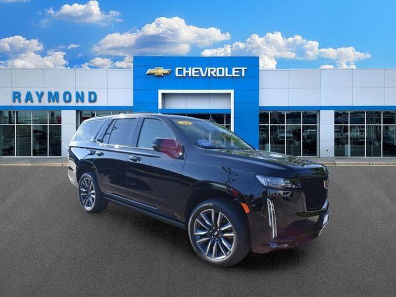 Used 2024 Cadillac Escalade Sport PlatinumImage 11