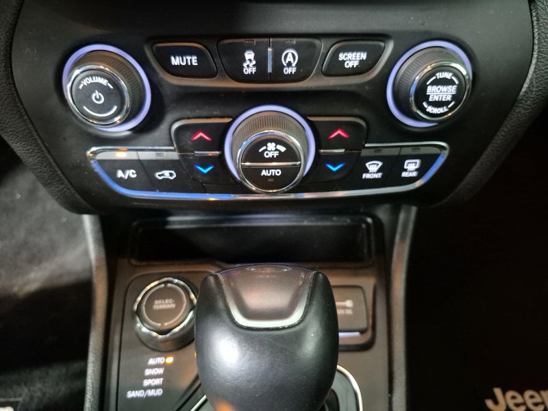2019 Jeep Cherokee LimitedImage 33
