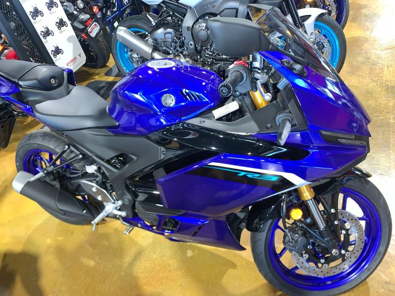 New 2025 Yamaha YZF-R3 ABS Image 18