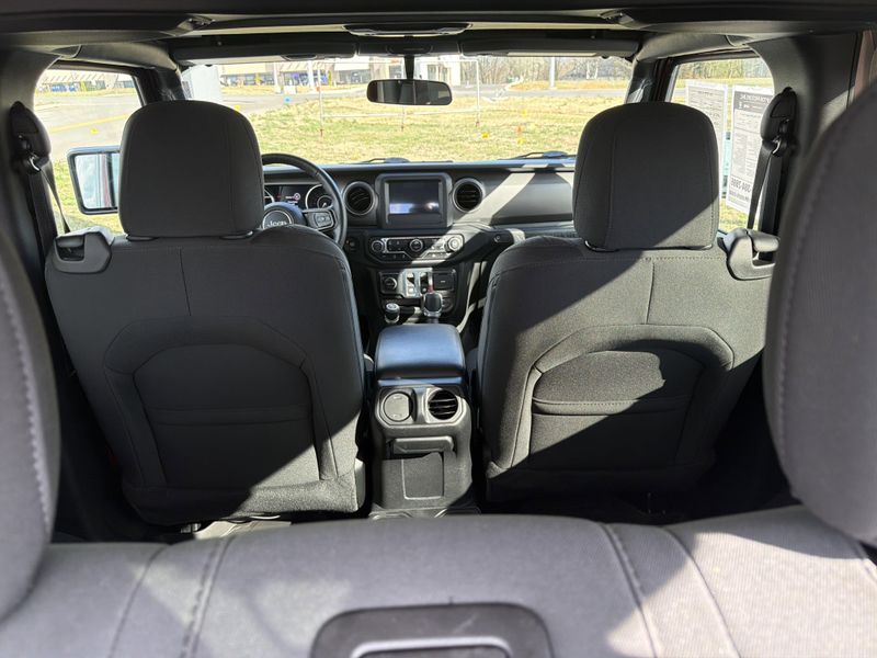 Used 2021 Jeep Wrangler Sport SImage 11