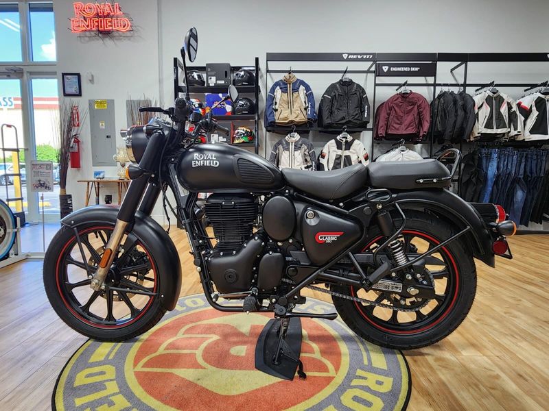 New 2024 Royal Enfield CLASSIC 350 Image 5