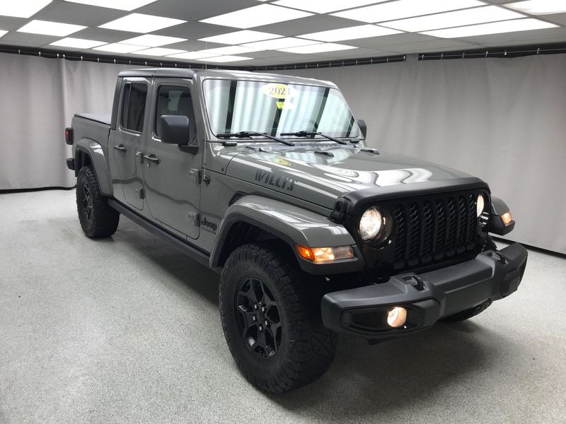 2021 Jeep Gladiator Willys photo 24