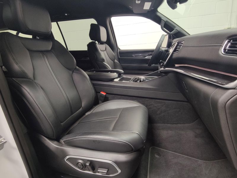 2024 Jeep Wagoneer 3.0T 4X4Image 4