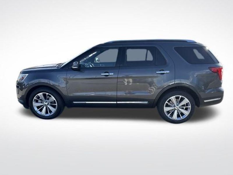 2019 Ford Explorer Limited photo 2