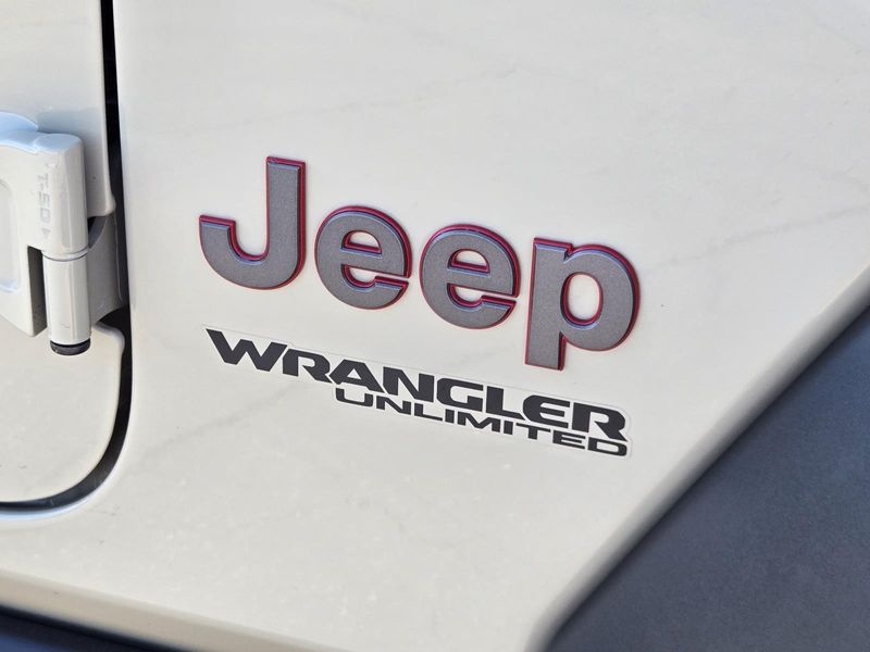 Used 2022 Jeep Wrangler Unlimited Rubicon 4x4