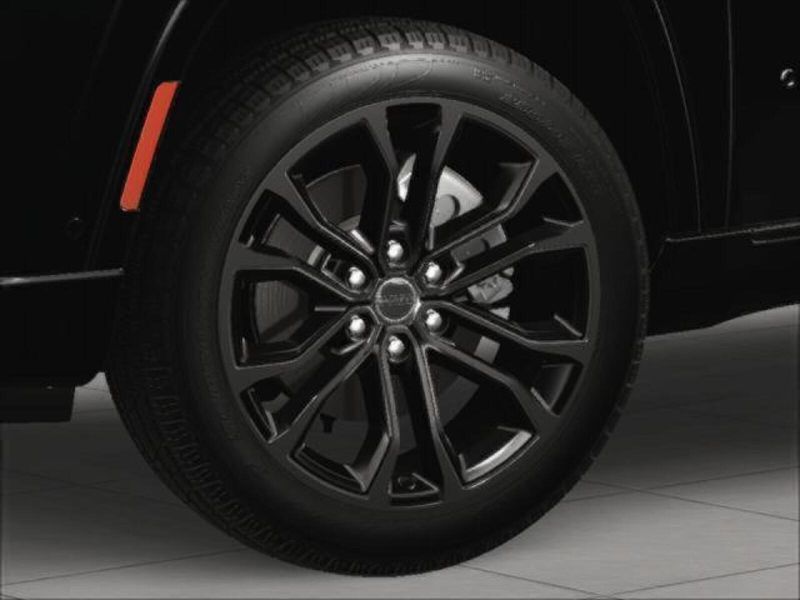 2023 Jeep Grand Wagoneer II photo 11