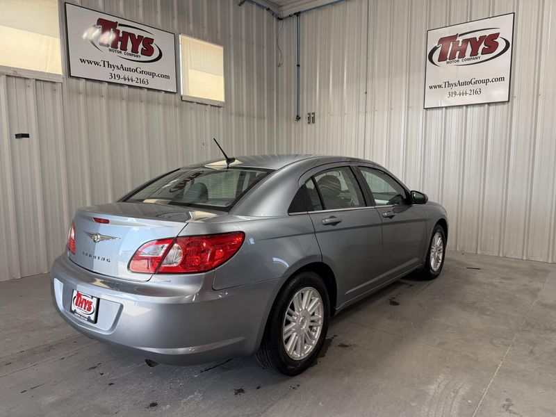 Used 2008 Chrysler Sebring TouringImage 3